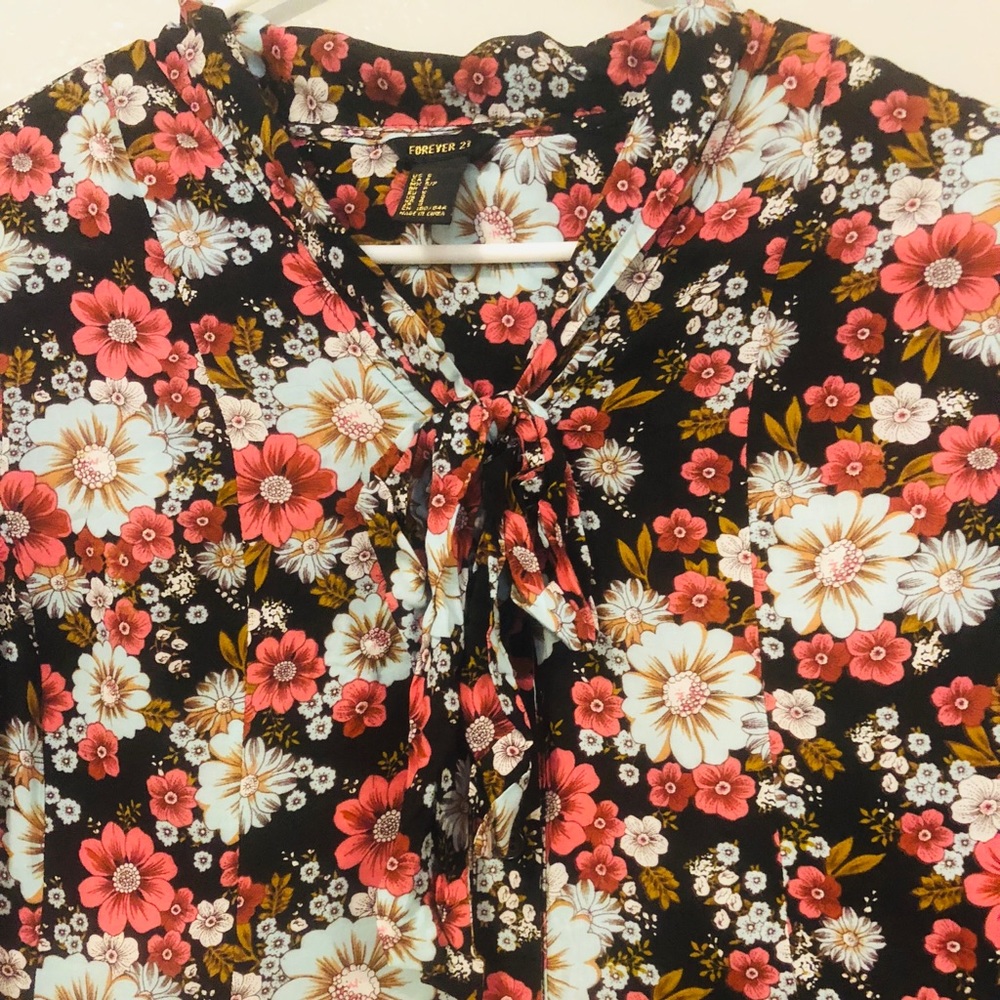 Dress - Picture 2 of 4